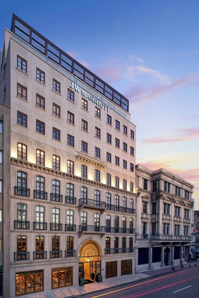 JW Marriott Istanbul Bosphorus Transfer Rehberi: İstanbul Havalimanı ve Sabiha Gökçen Ulaşımı (2026)