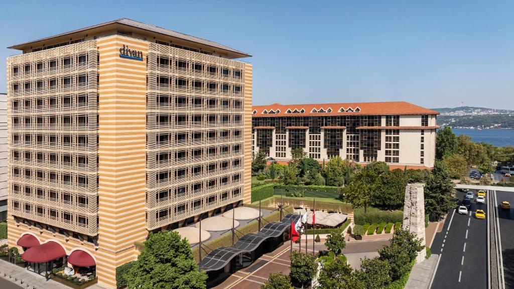 Divan Istanbul Havalimanı Transferi